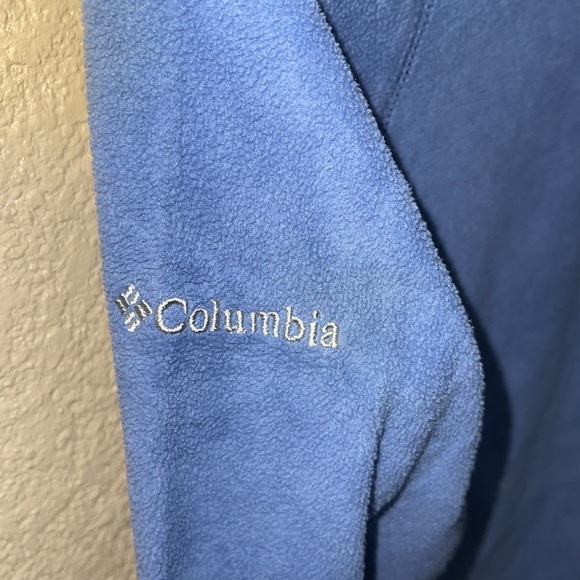 Columbia Pullover - Picture 5 of 6